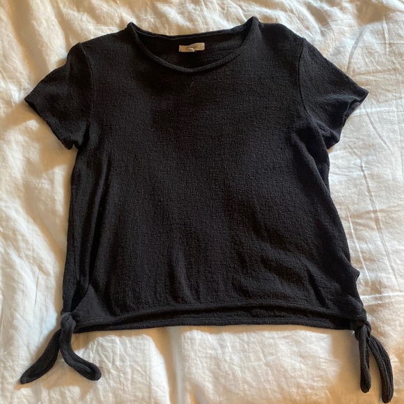 Madewell Texture & Thread Black Tie Tee - Picture 1 of 3